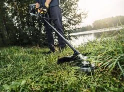 Mcculloch B33 PS Petrol 4 In 1 Kit -Lawn and Plant Care Store 46354 3282