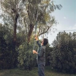 Fiskars PowerGear X Telescopic Tree Pruner UPX86 6 Fiskars PowerGear X Telescopic Tree Pruner UPX86 -Lawn and Plant Care Store 47154 1888